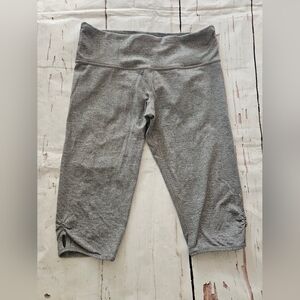 Lululemon Athletica Women's Grey Athletic Running Yoga 3/4 Leggings Size 8